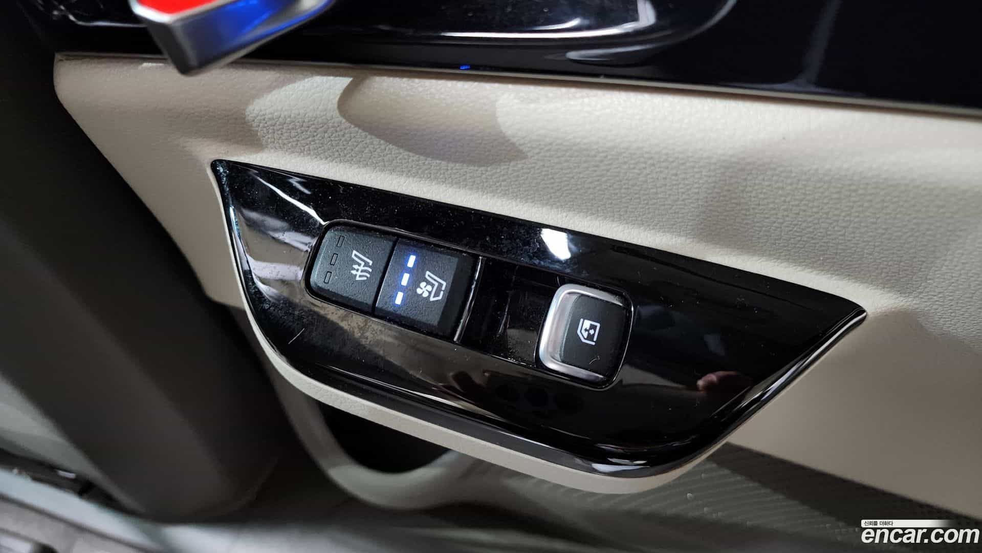 Canival Kia 2023.6-OPTION-022