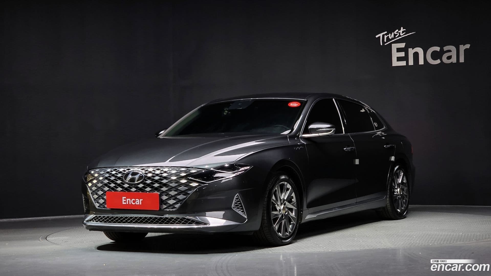 Main__Slider__Photo:Grandeur Hyundai 2020.9-0