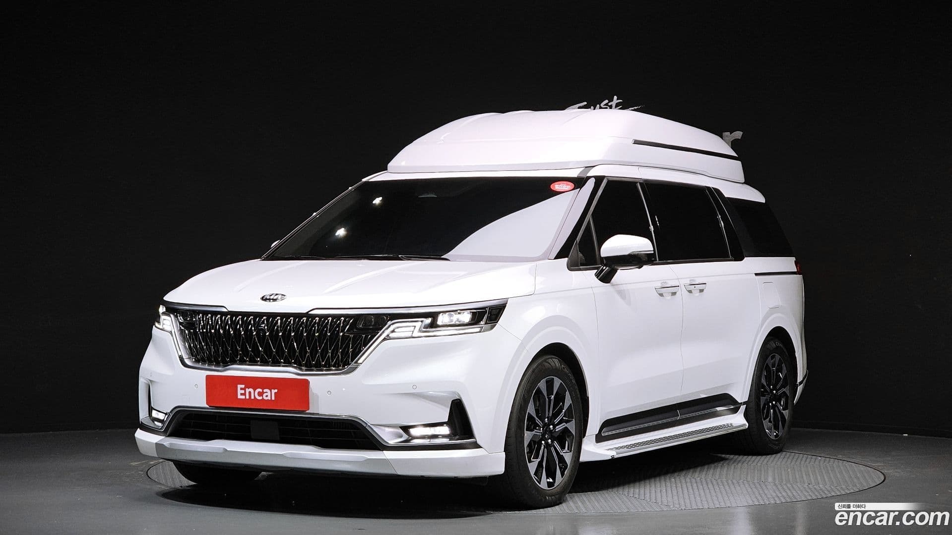Main__Slider__Photo:Canival Kia 2021.3-0
