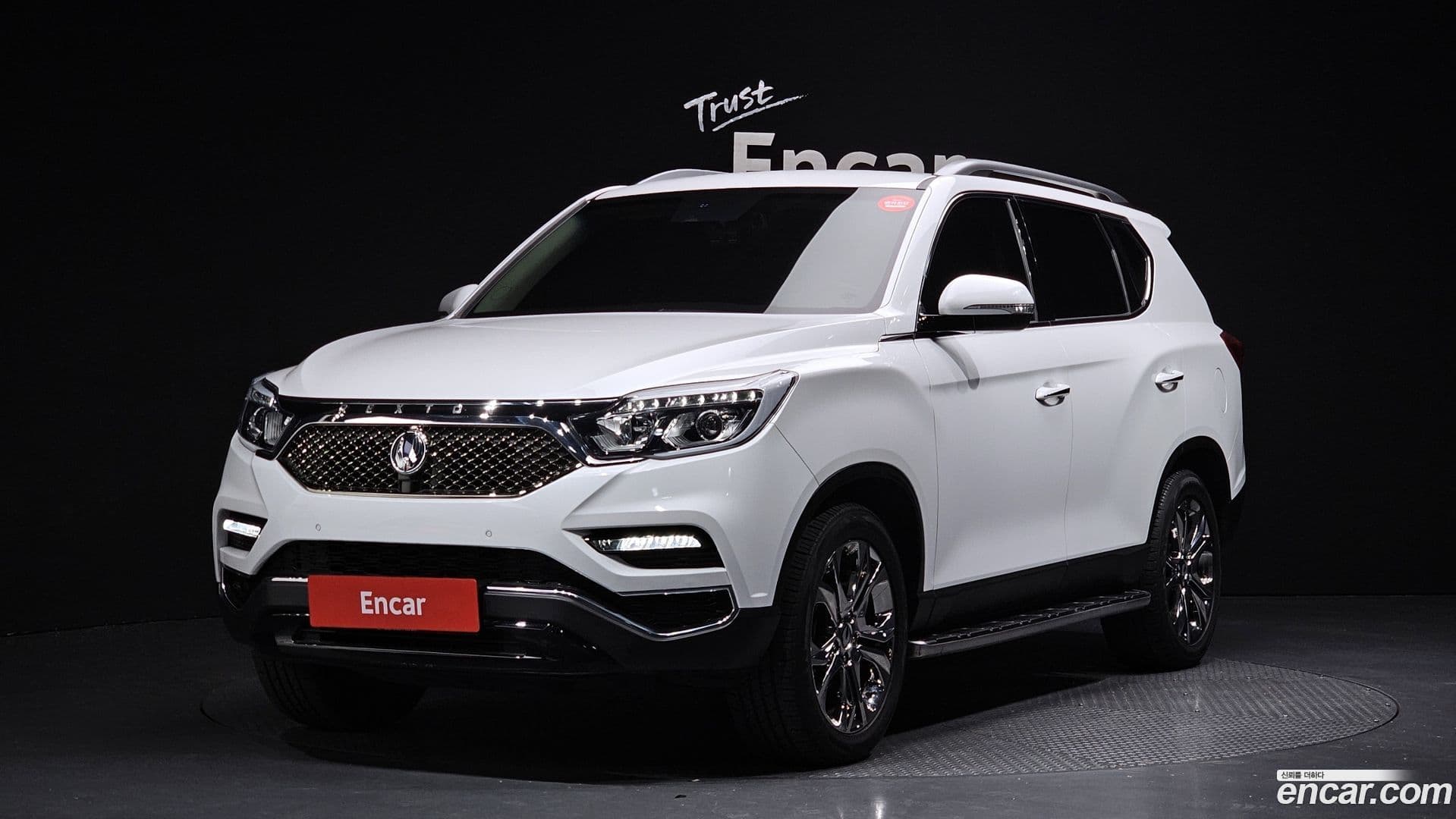 Main__Slider__Photo:Rexton KG Mobility 2018.6-0