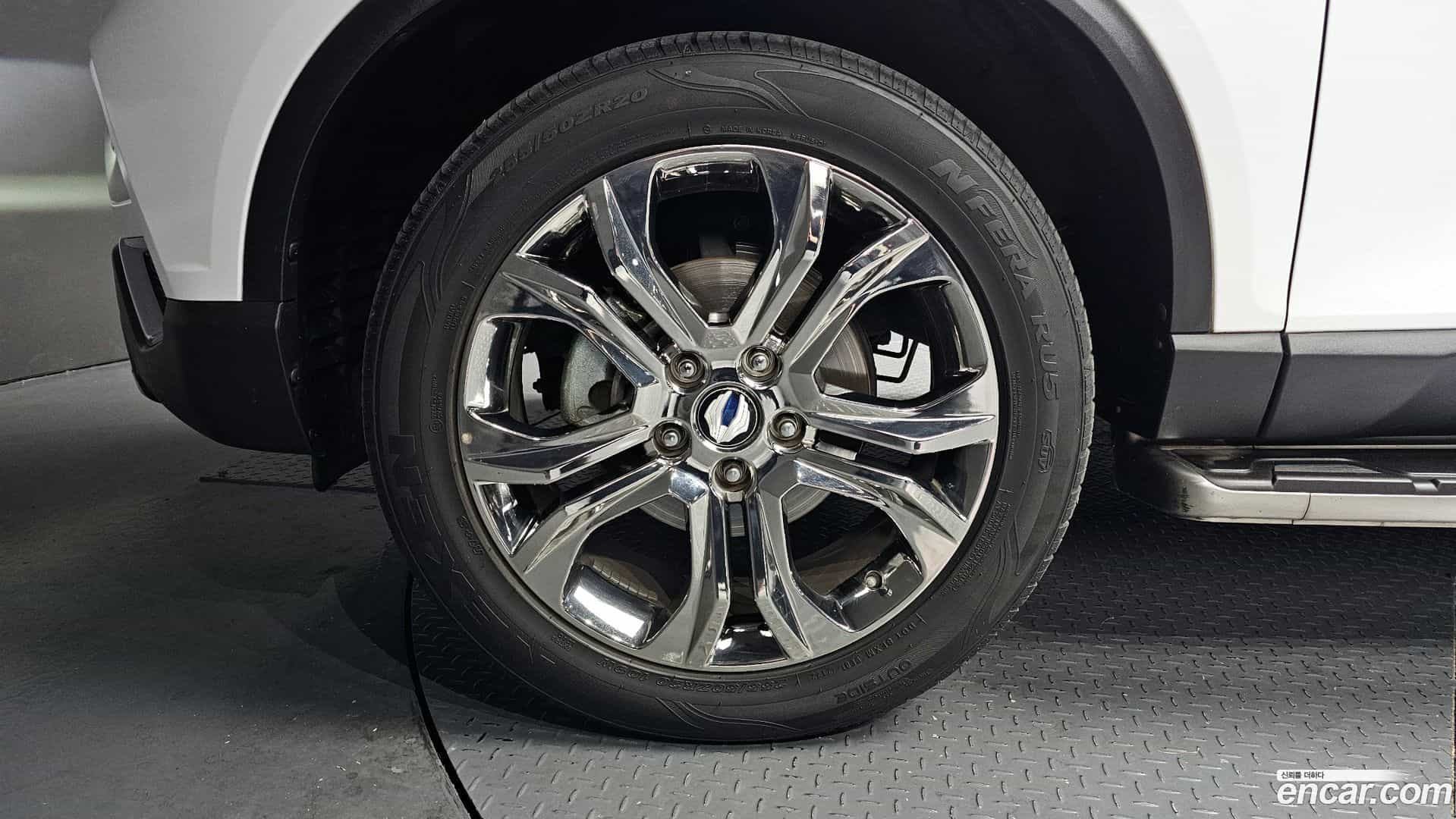 Rexton KG Mobility 2018.6-OUTER-005