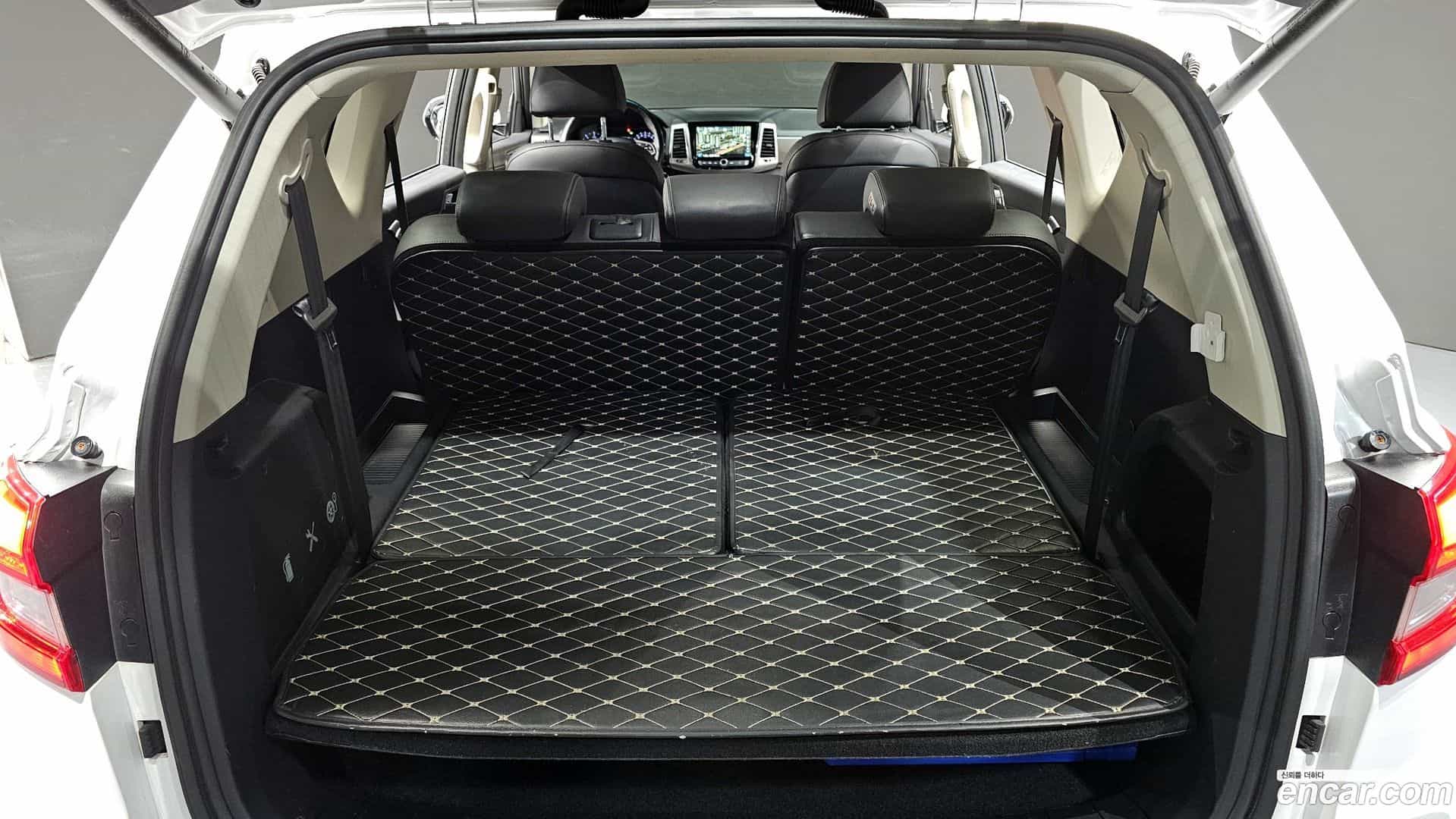 Rexton KG Mobility 2018.6-OPTION-024
