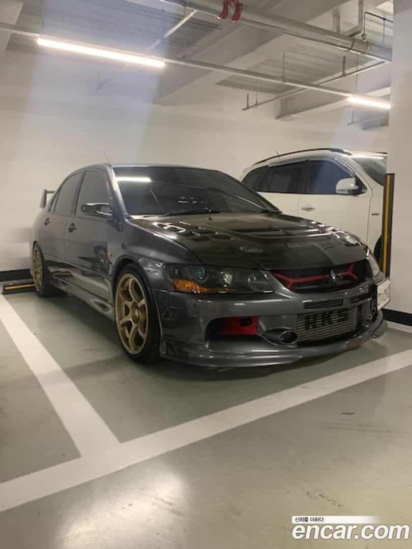 Lancer Evolution Mitsubishi 2005.11-OUTER-001