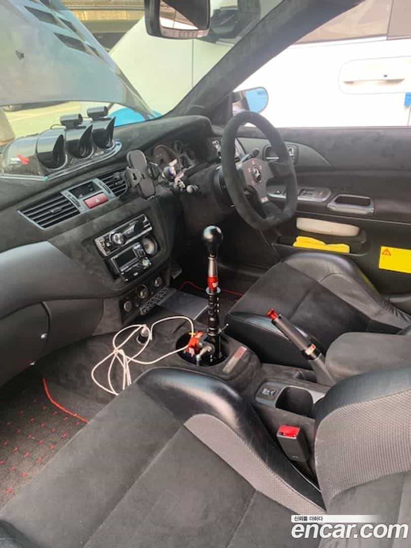 Lancer Evolution Mitsubishi 2005.11-OUTER-006