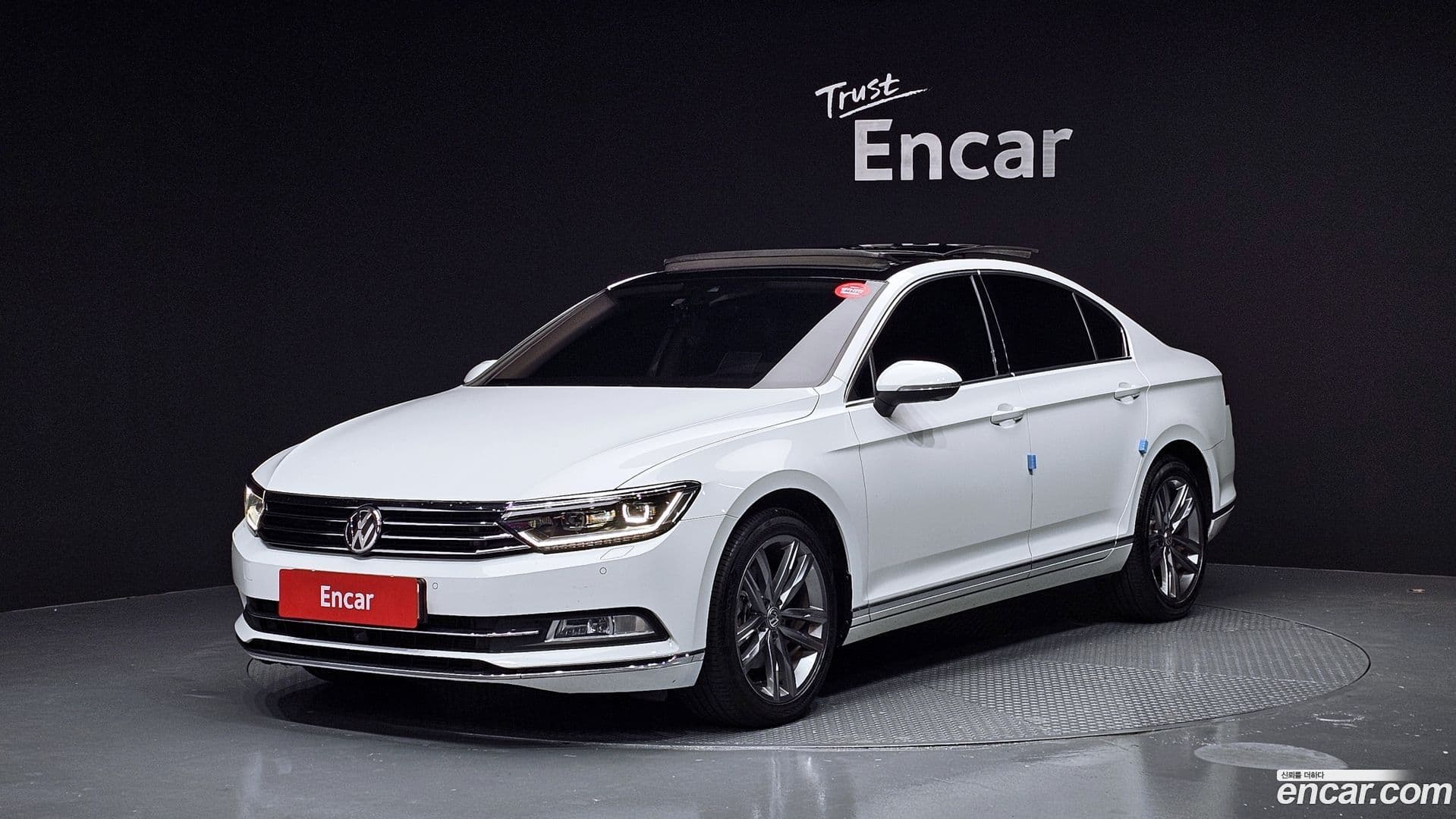 Main__Slider__Photo:Passat Volkswagen 2018.4-0