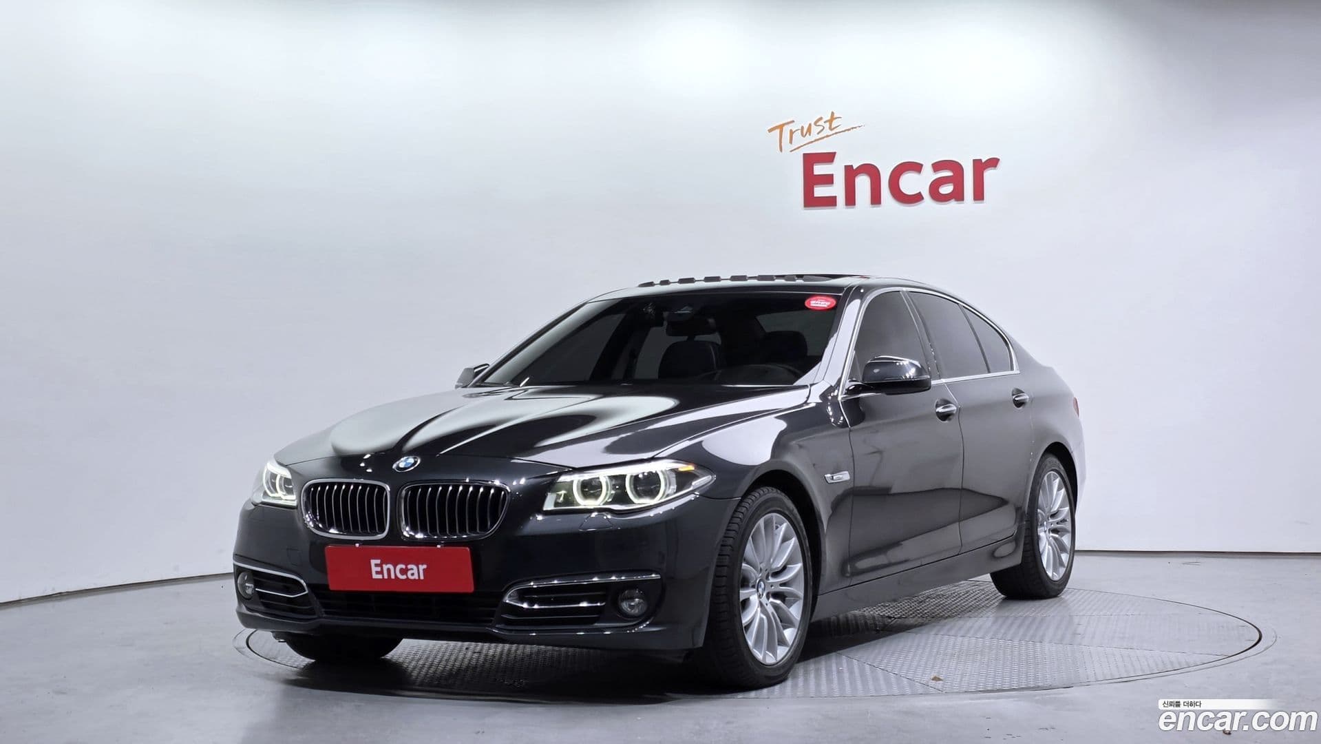 Main__Slider__Photo:5-Series BMW 2015.8-0