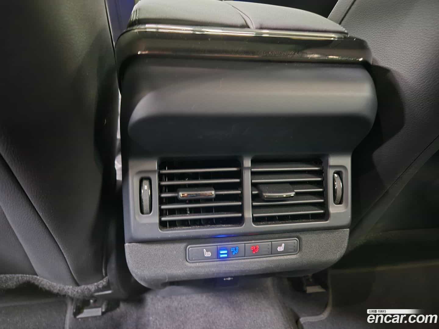 Range Rover Evoque Land Rover 2025.0-OPTION-021