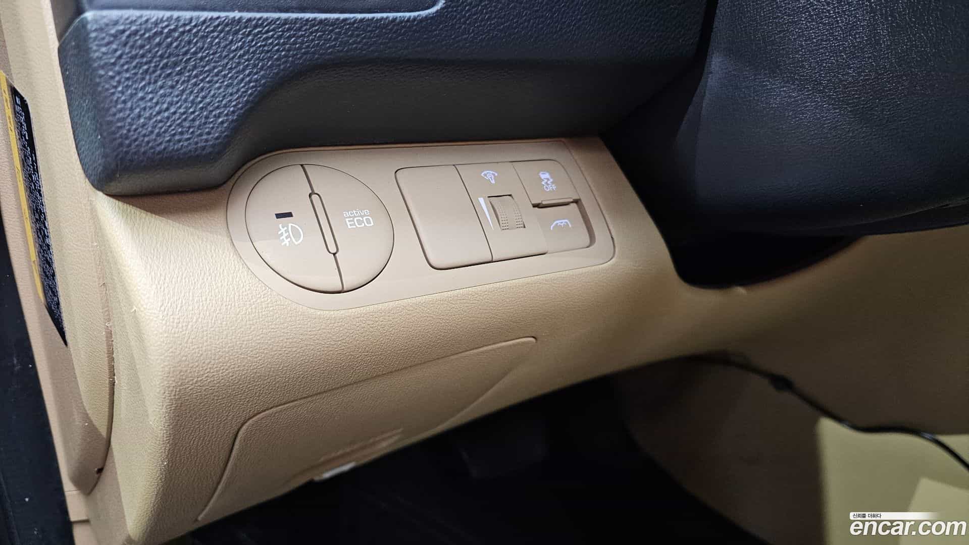 Starex Hyundai 2017.2-OPTION-019