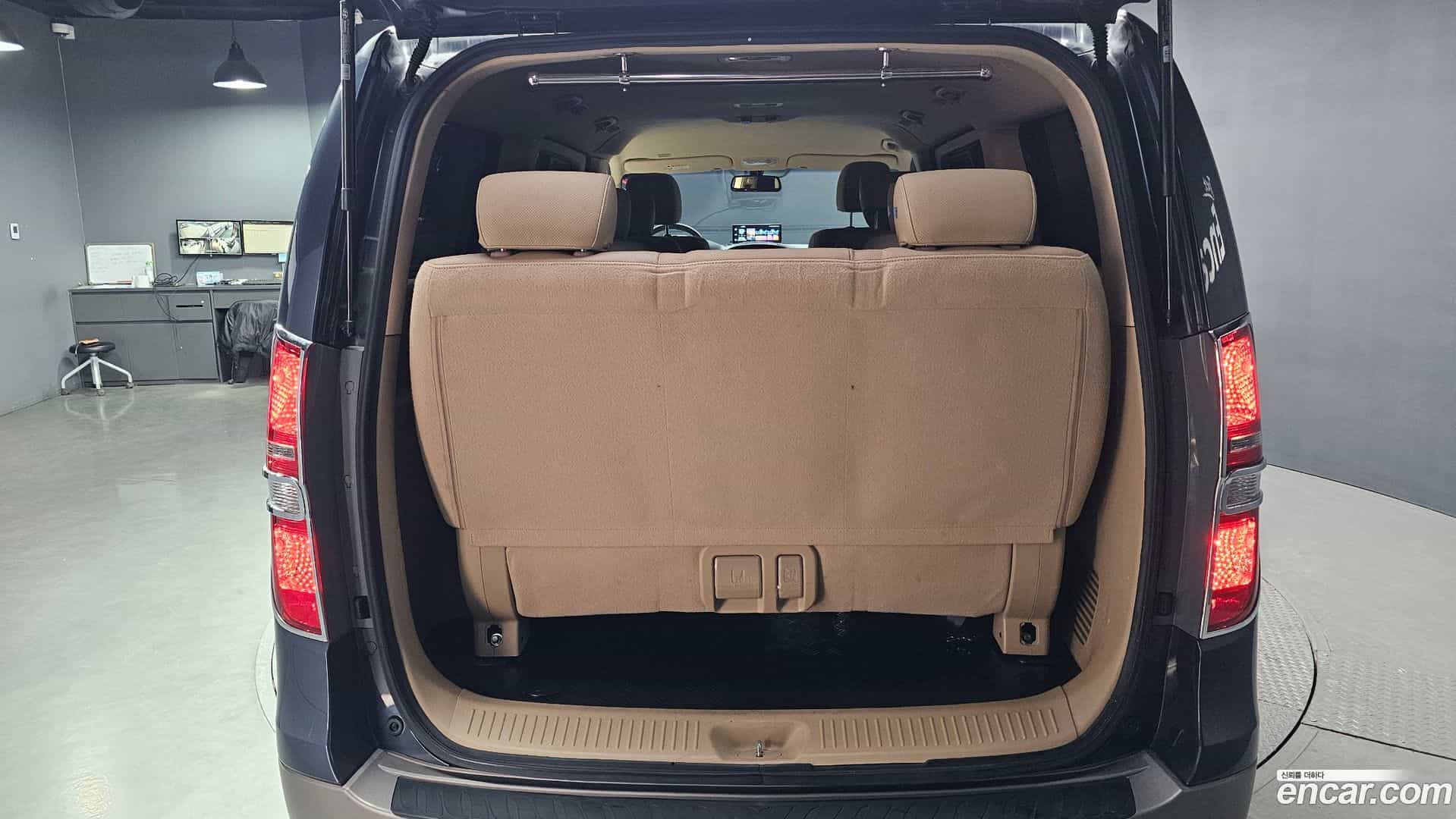 Starex Hyundai 2017.2-OPTION-024