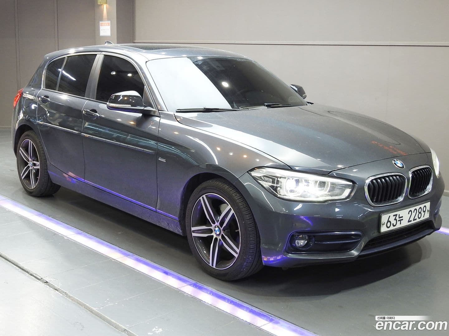 Main__Slider__Photo:1-Series BMW 2017.4-0