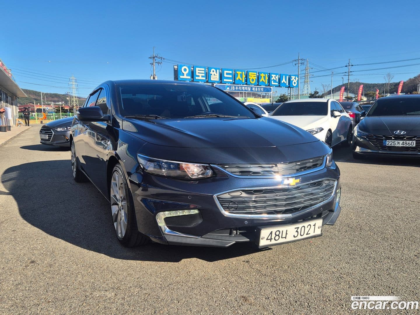 Main__Slider__Photo:Malibu Chevrolet 2017.5-0