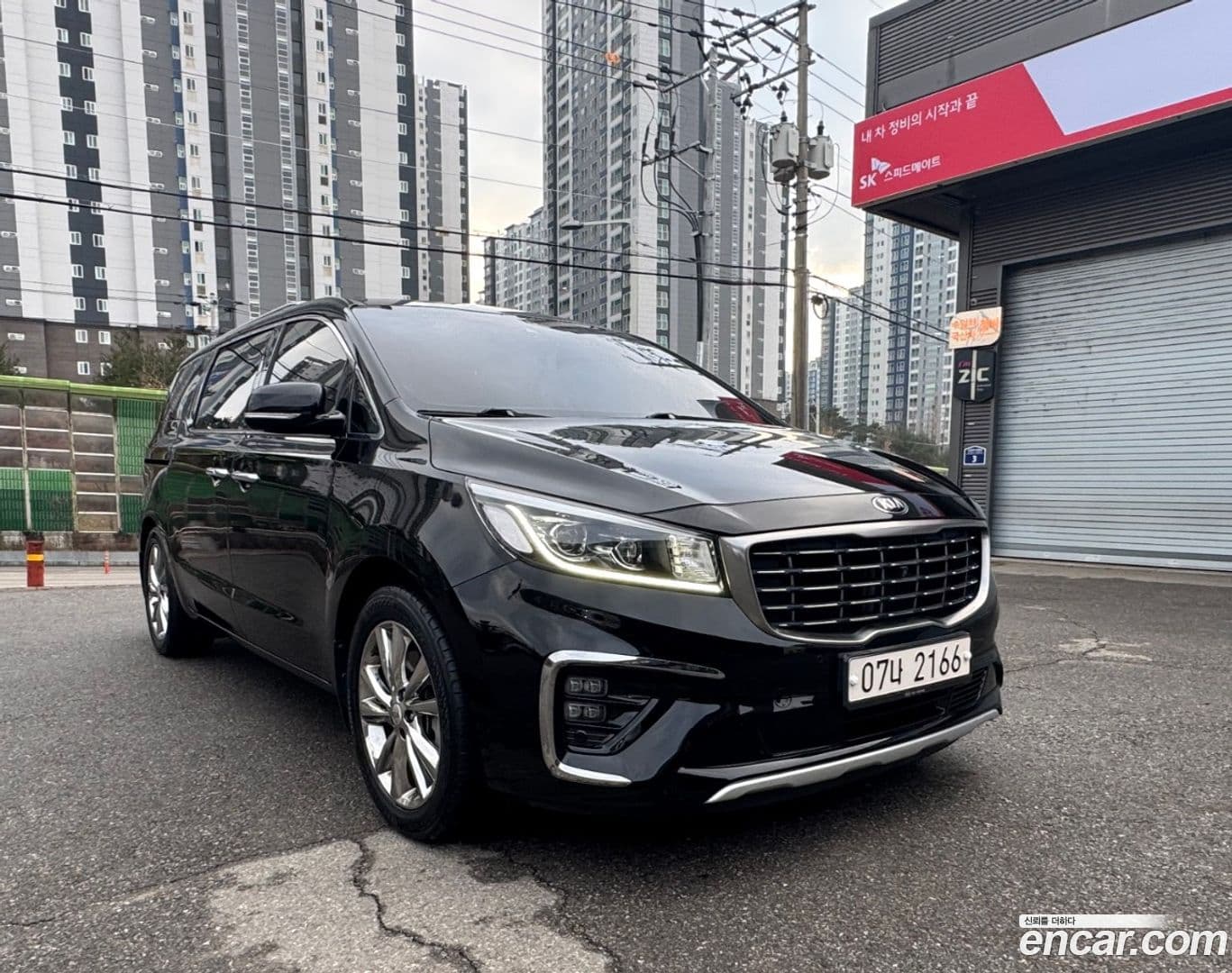Main__Slider__Photo:Canival Kia 2019.1-0