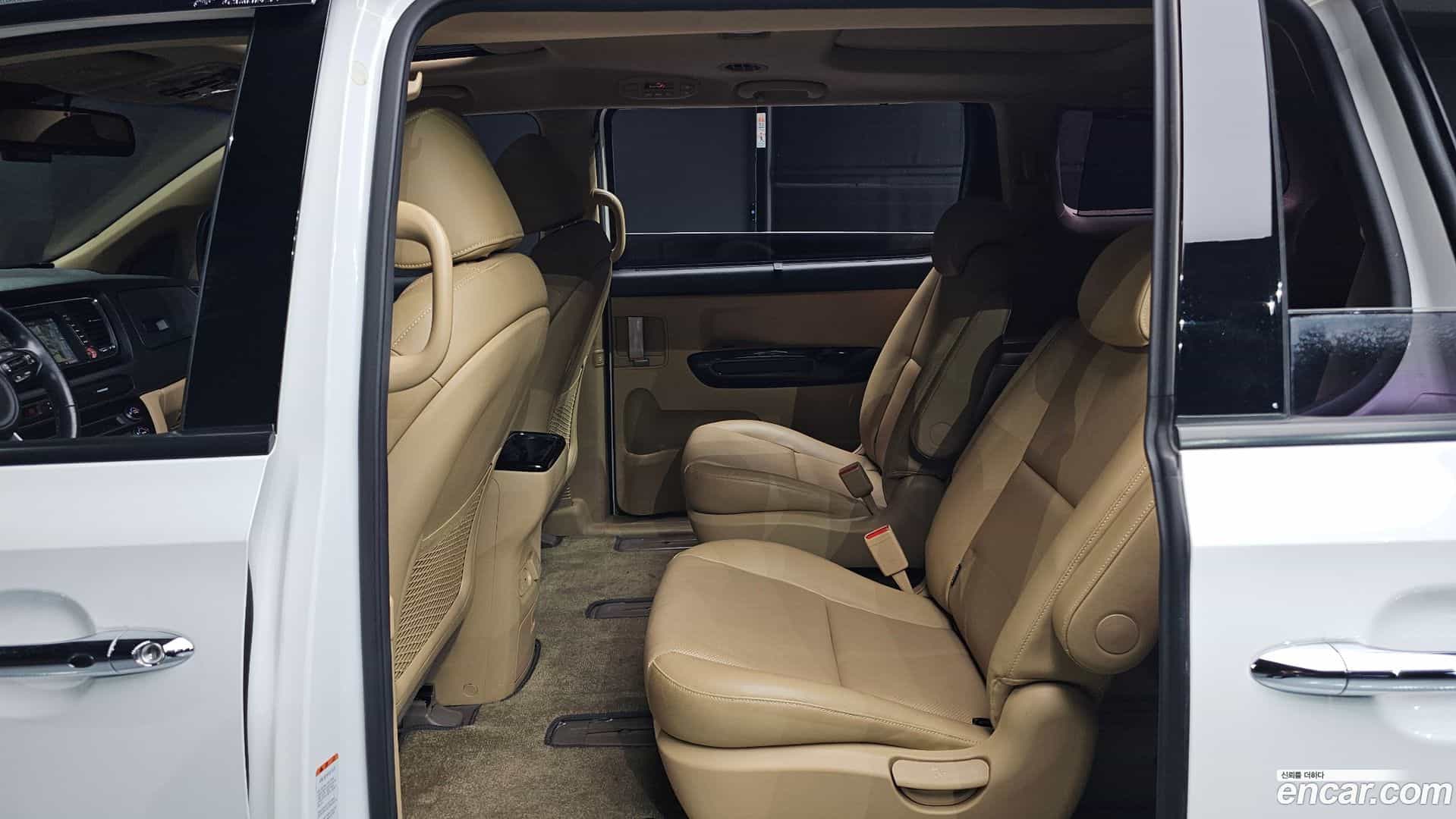 Canival Kia 2016.8-OPTION-016