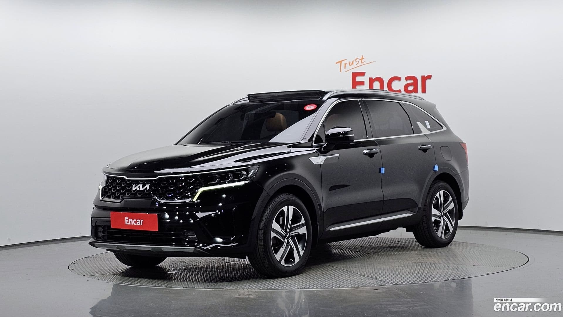 Main__Slider__Photo:Sorento Kia 2021.11-0