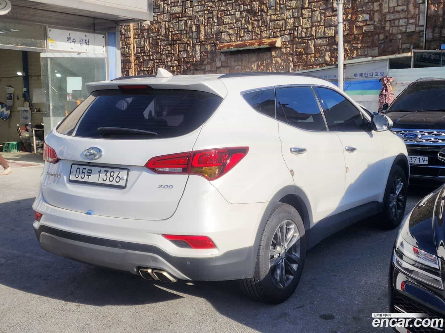 Santafe Hyundai 2017.6-OUTER-001