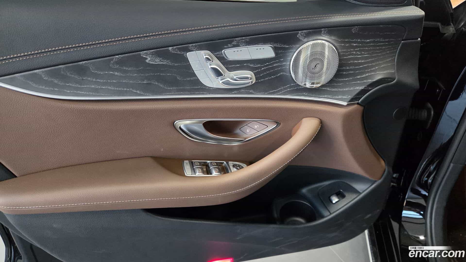 E-Class Mercedes-Benz 2023.0-OPTION-019