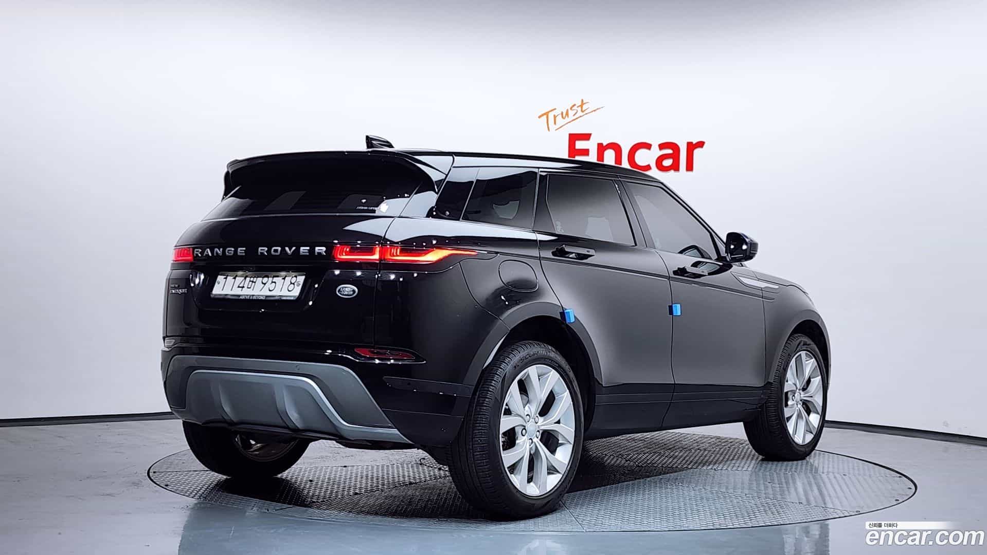 Range Rover Evoque Land Rover 2020.1-OUTER-002