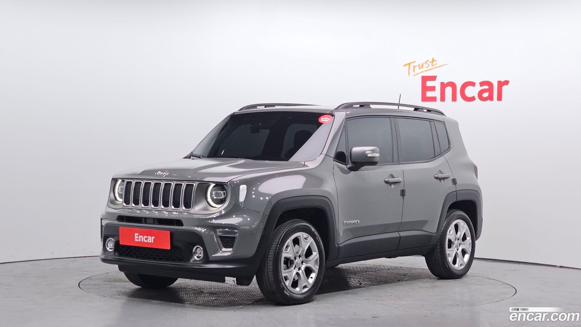 Main__Slider__Photo:Renegade Jeep 2021.0-0