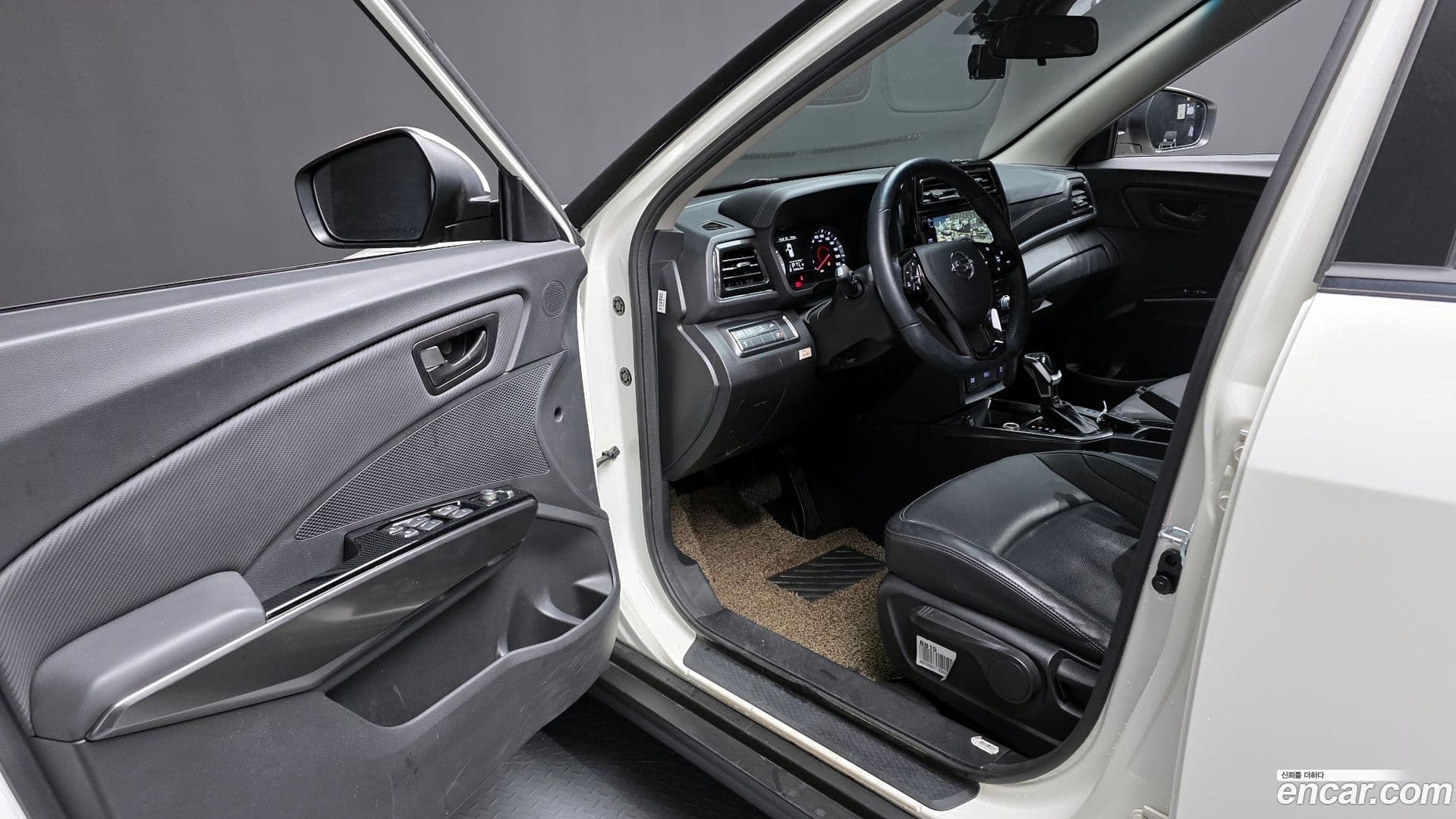 Main__Slider__Photo:TIBOLI KG Mobility 2020.11-9