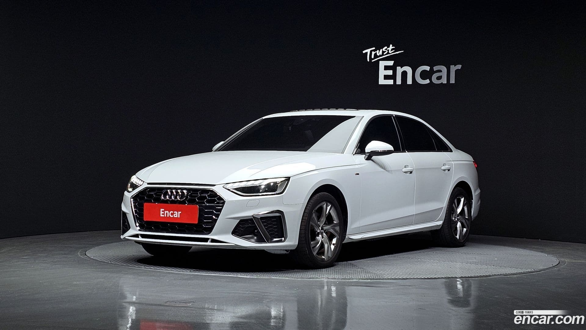 Main__Slider__Photo:A4 Audi 2020.5-0