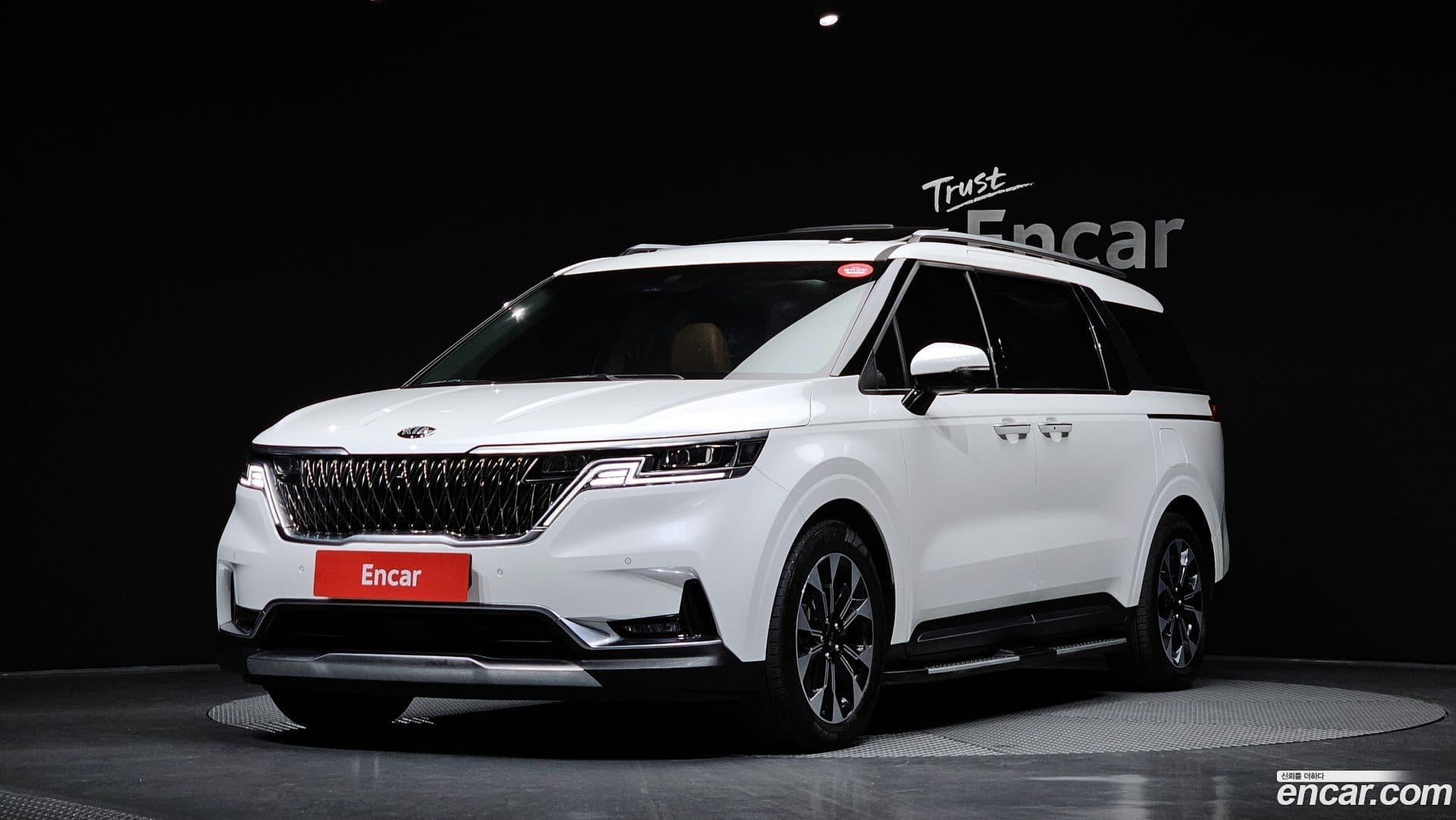 Main__Slider__Photo:Canival Kia 2021.3-0