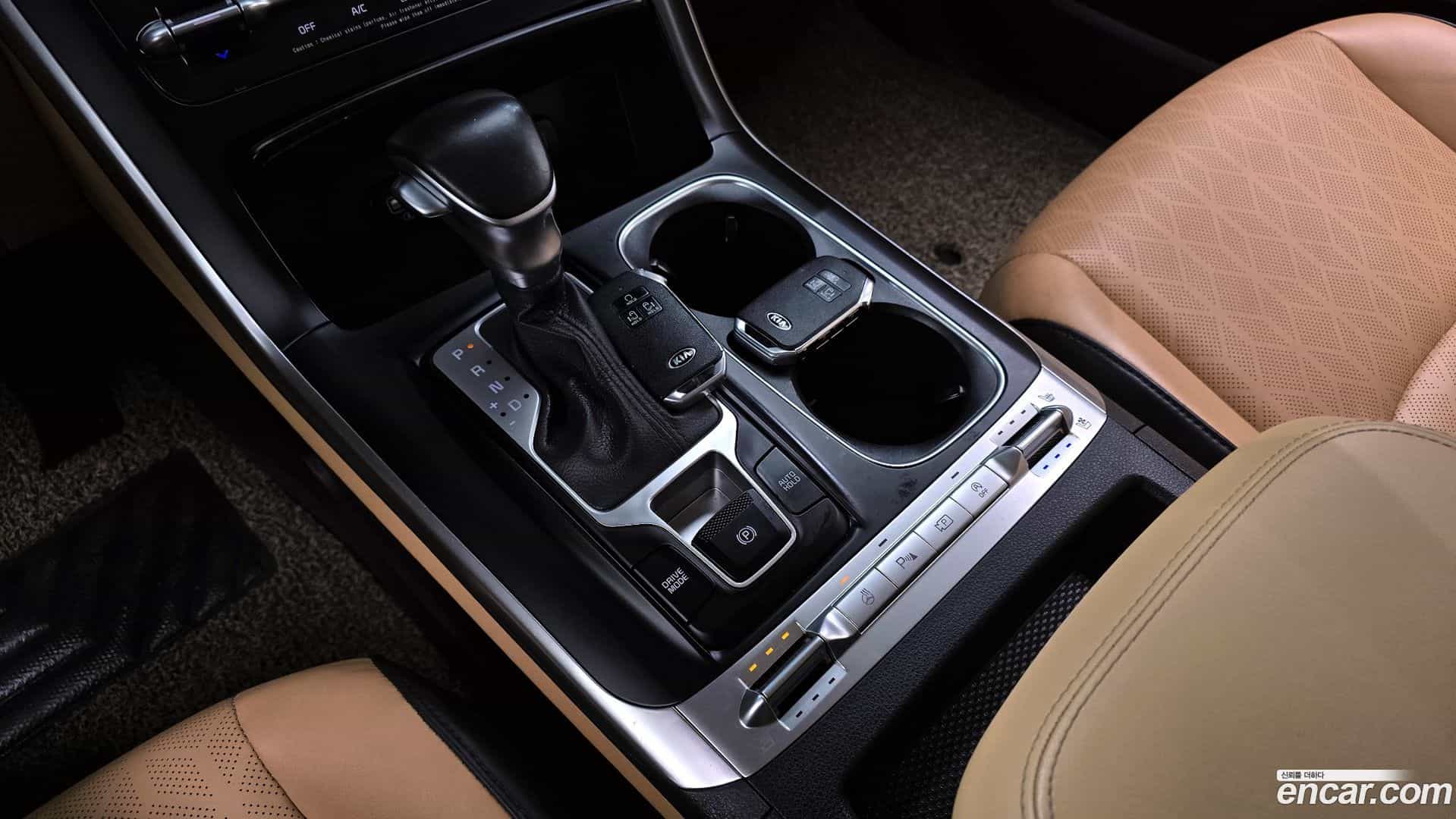 Canival Kia 2021.1-INNER-009