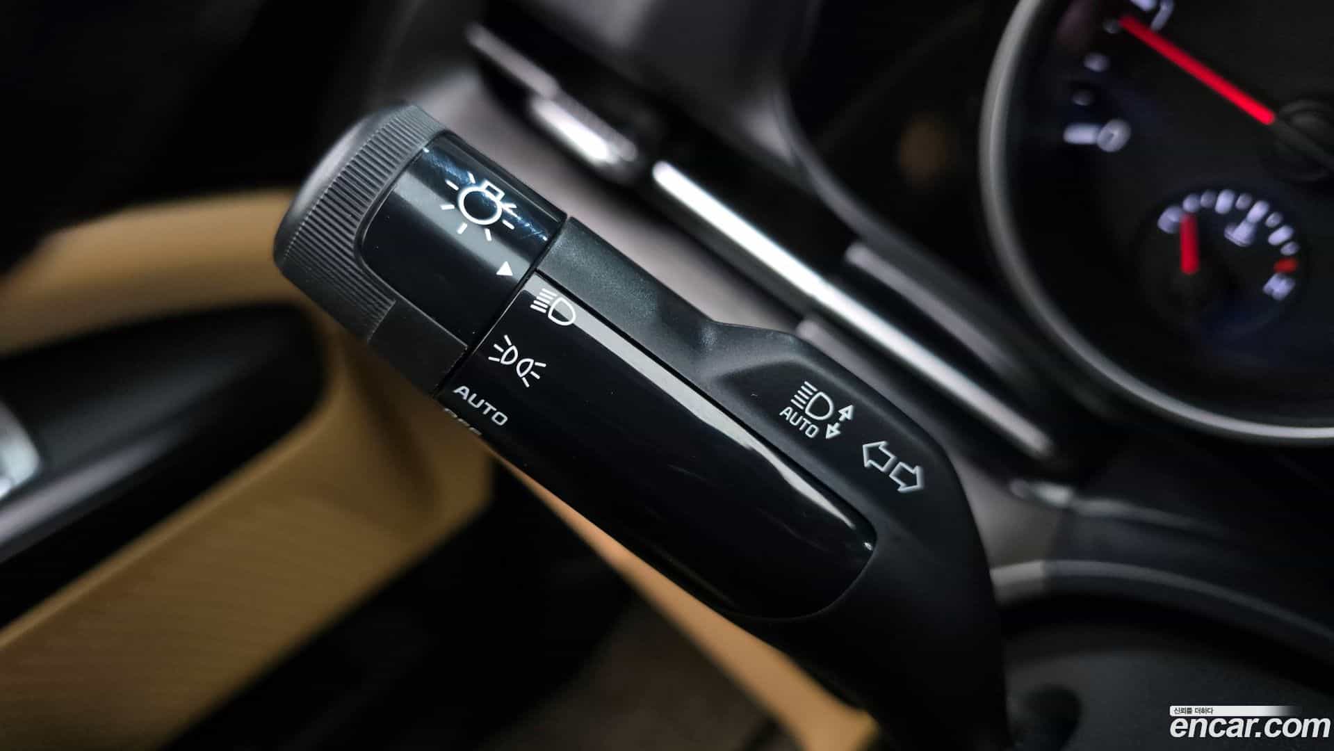 Canival Kia 2021.1-OPTION-023