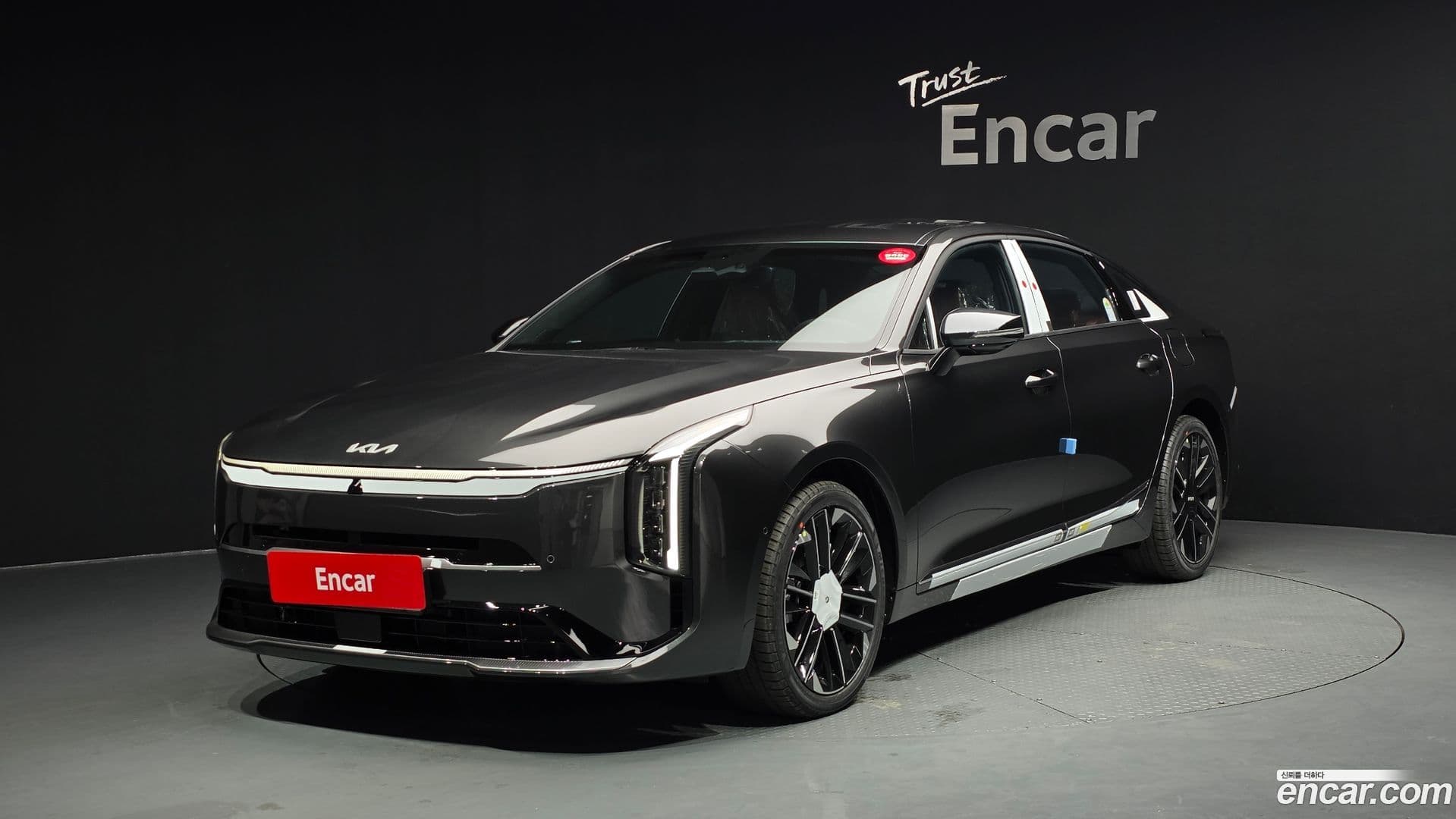 Main__Slider__Photo:K8 Kia 2025.11-0