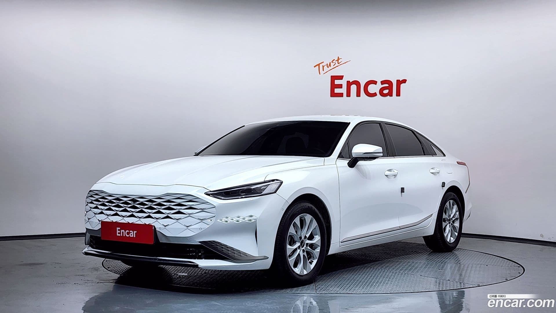 Main__Slider__Photo:K8 Kia 2024.3-0
