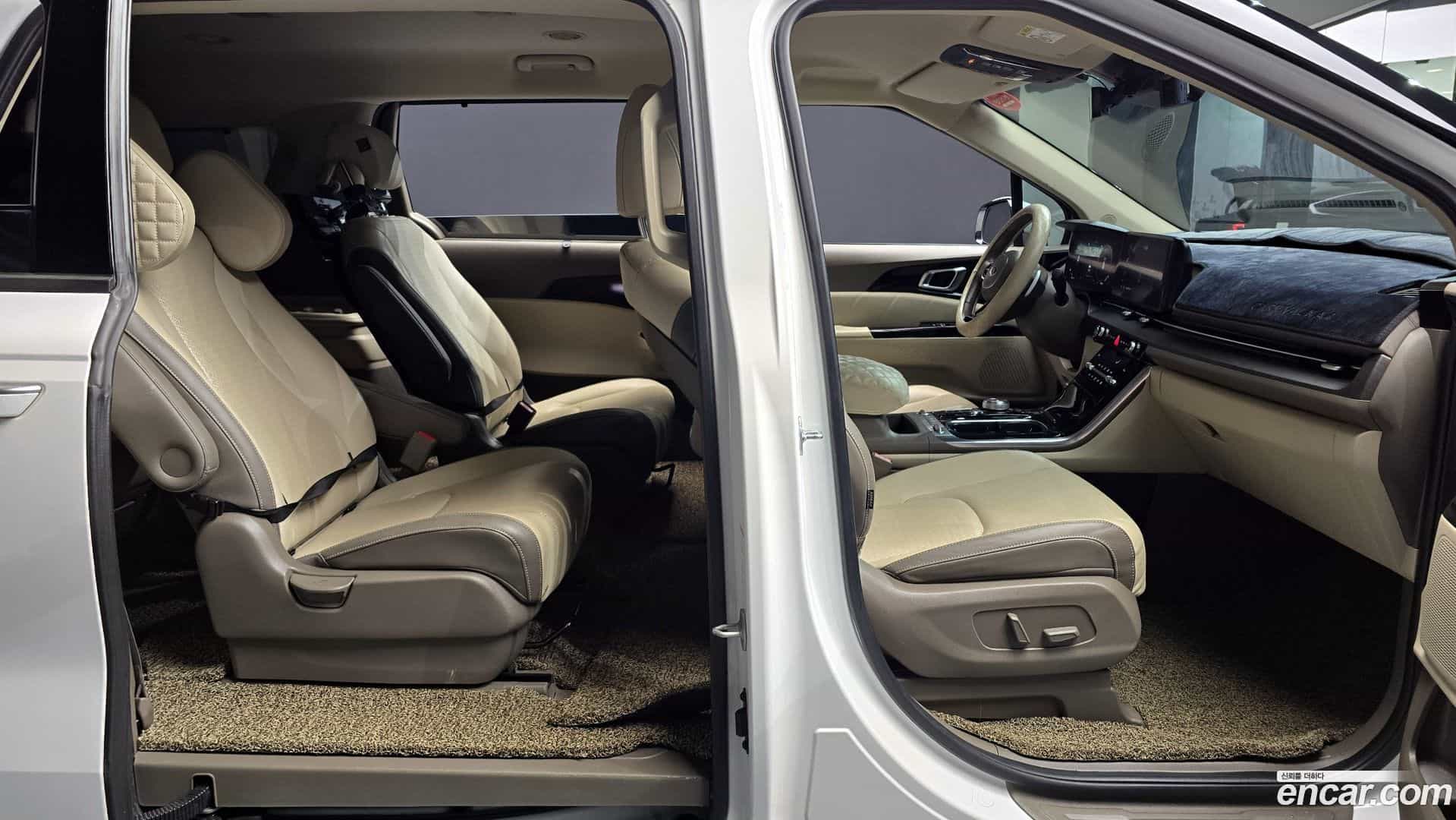 Canival Kia 2021.1-INNER-010