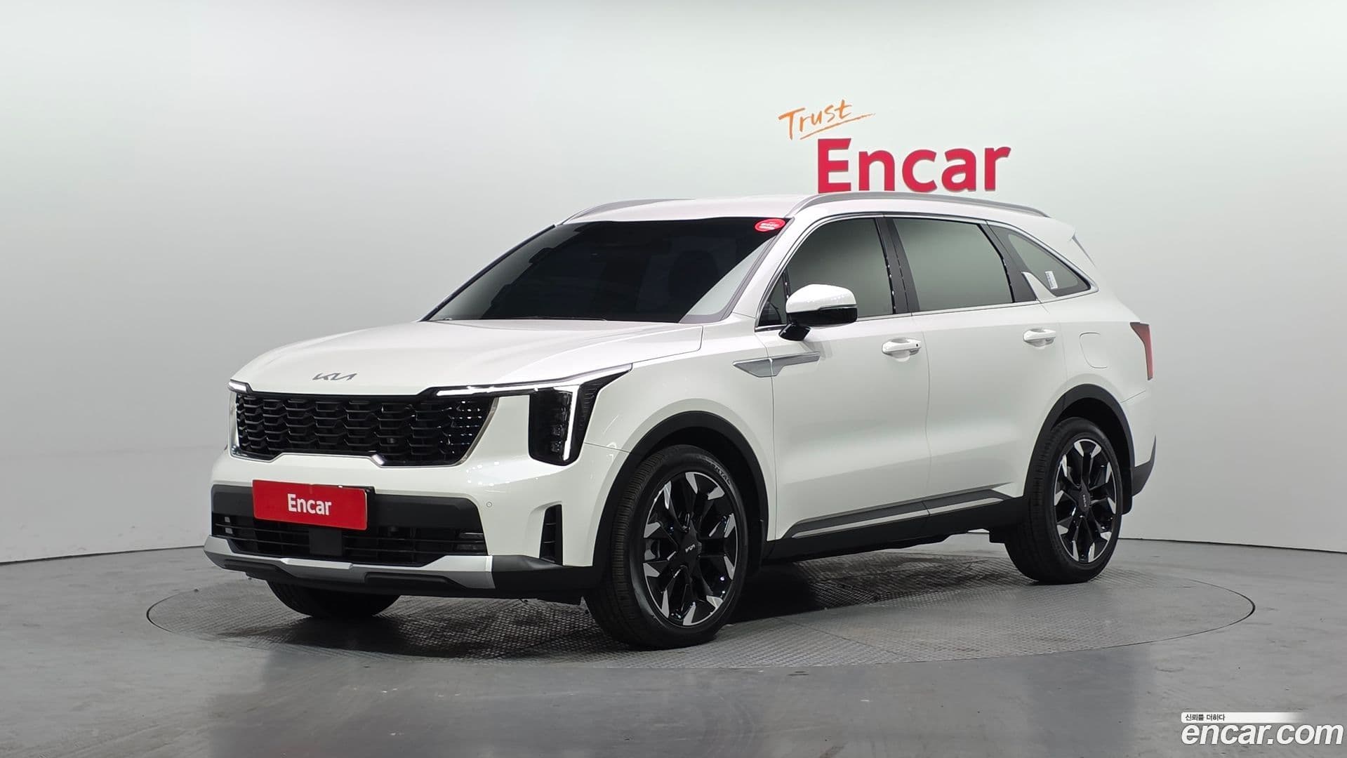 Main__Slider__Photo:Sorento Kia 2025.5-0