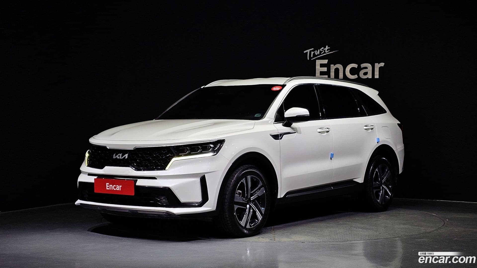 Main__Slider__Photo:Sorento Kia 2021.11-0