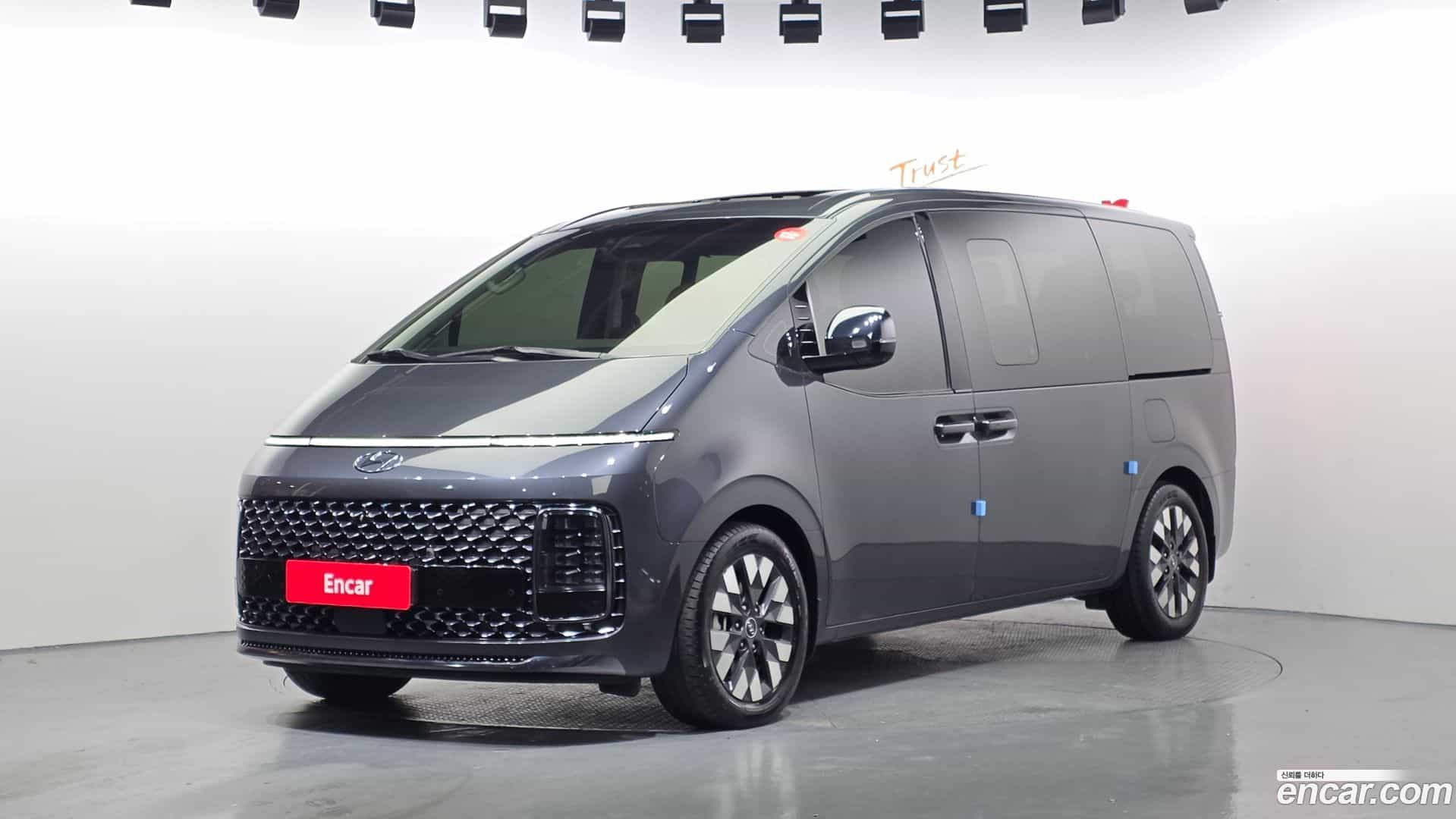Staria Hyundai 2021.10-OUTER-001