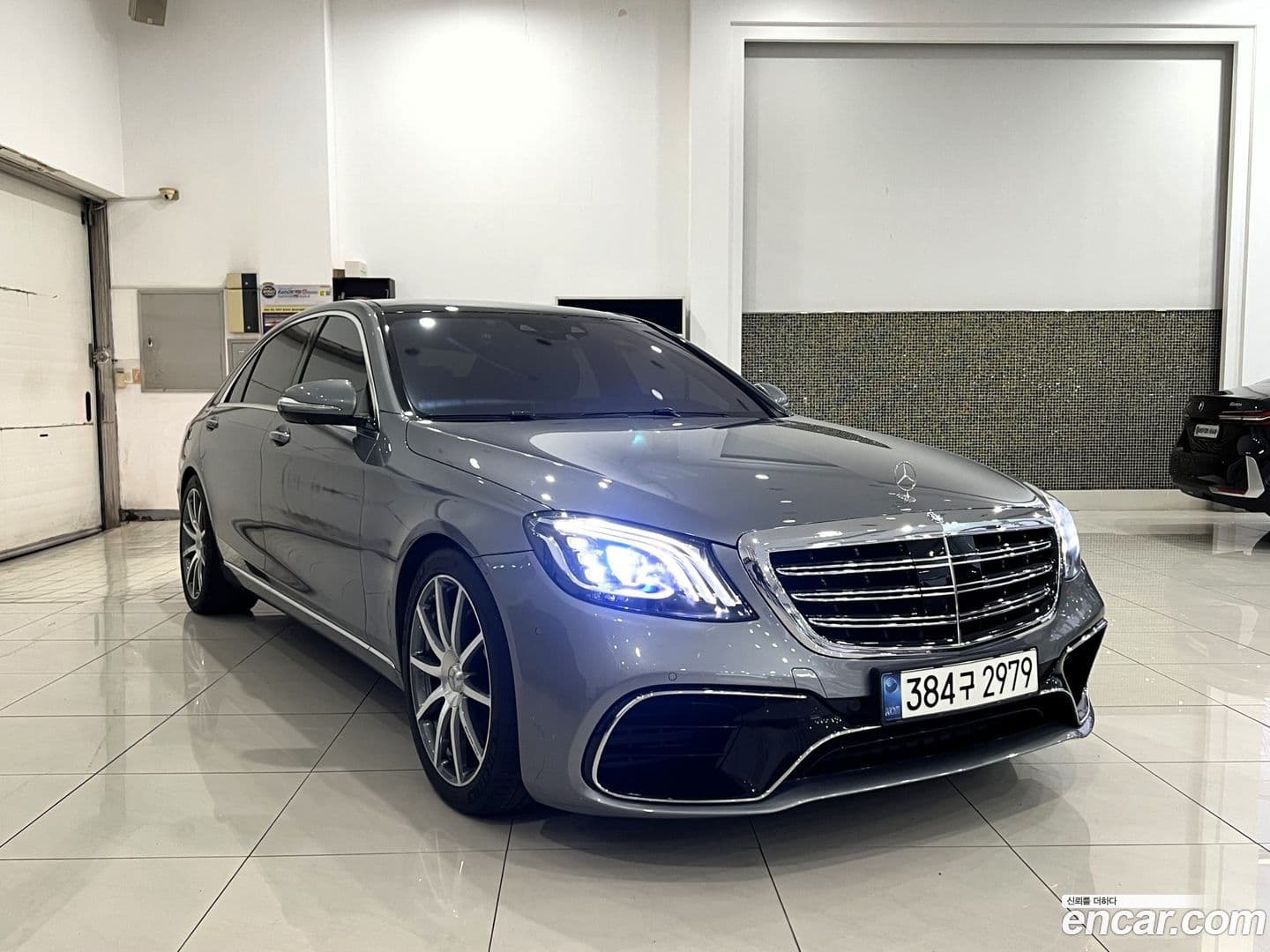 Main__Slider__Photo:S-Class Mercedes-Benz 2015.2-0