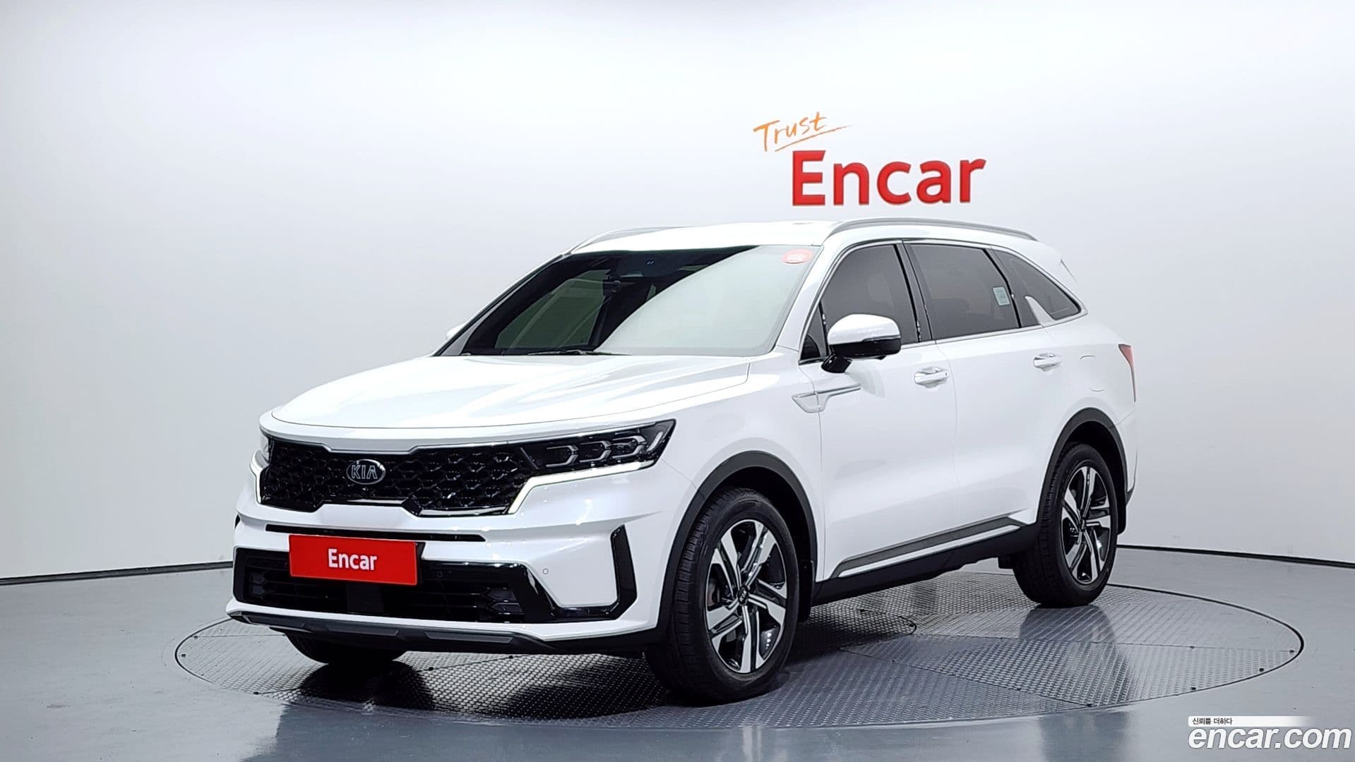 Main__Slider__Photo:Sorento Kia 2021.5-0