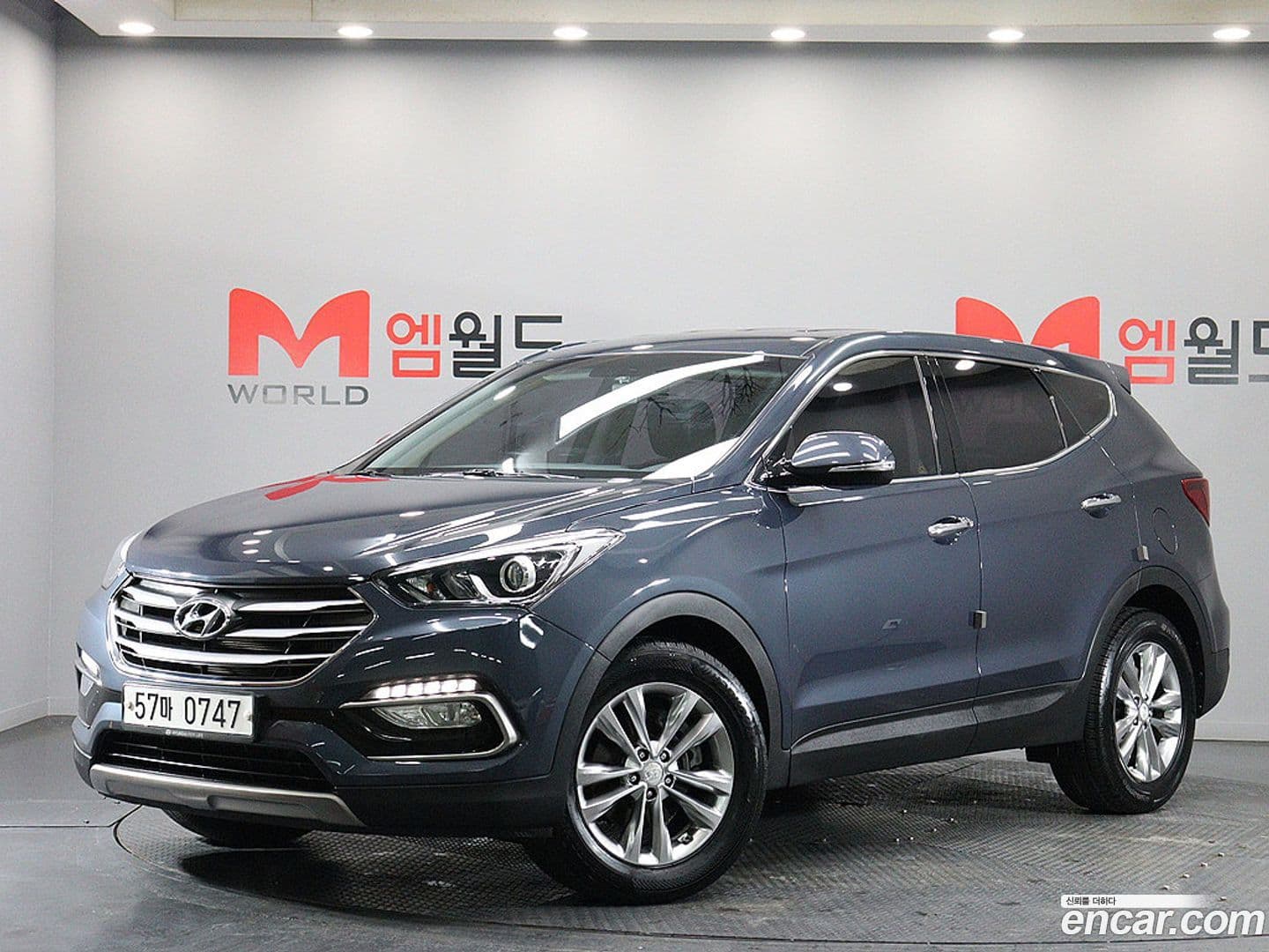 Main__Slider__Photo:Santafe Hyundai 2015.9-0