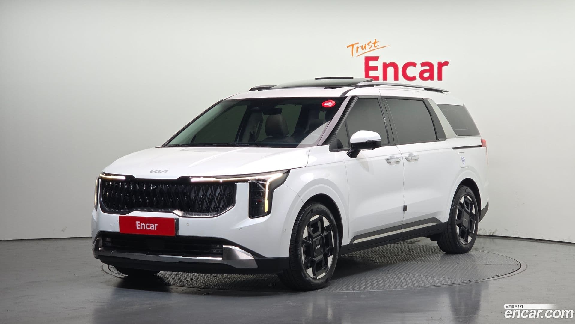 Main__Slider__Photo:Canival Kia 2024.2-0