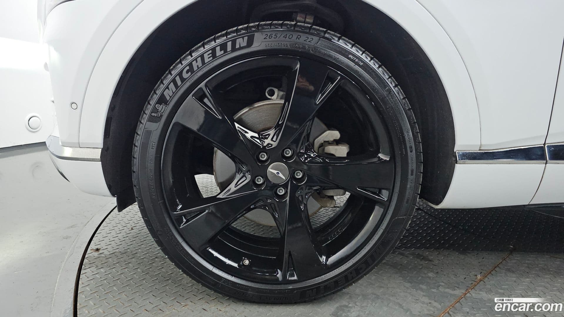 Main__Slider__Photo:GV80 Genesis 2021.5-4