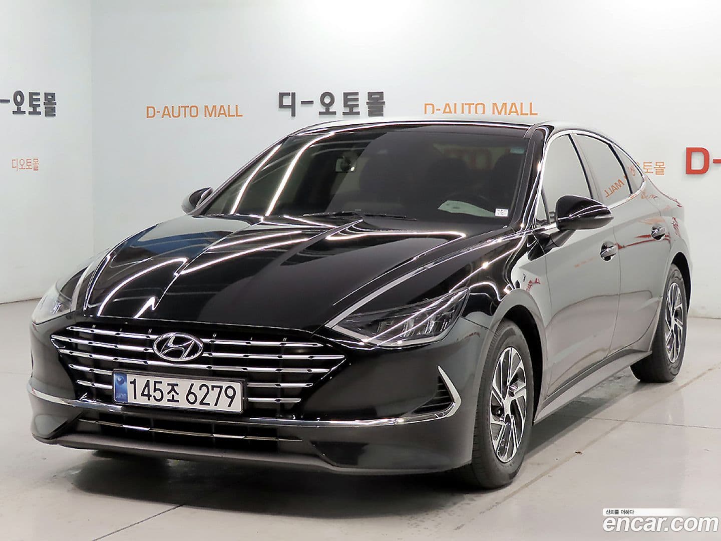 Main__Slider__Photo:Sonata Hyundai 2021.9-0