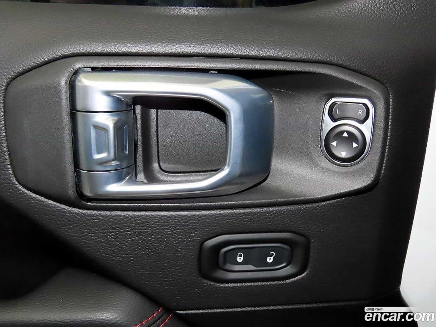 Wrangler Jeep 2021.4-OPTION-018