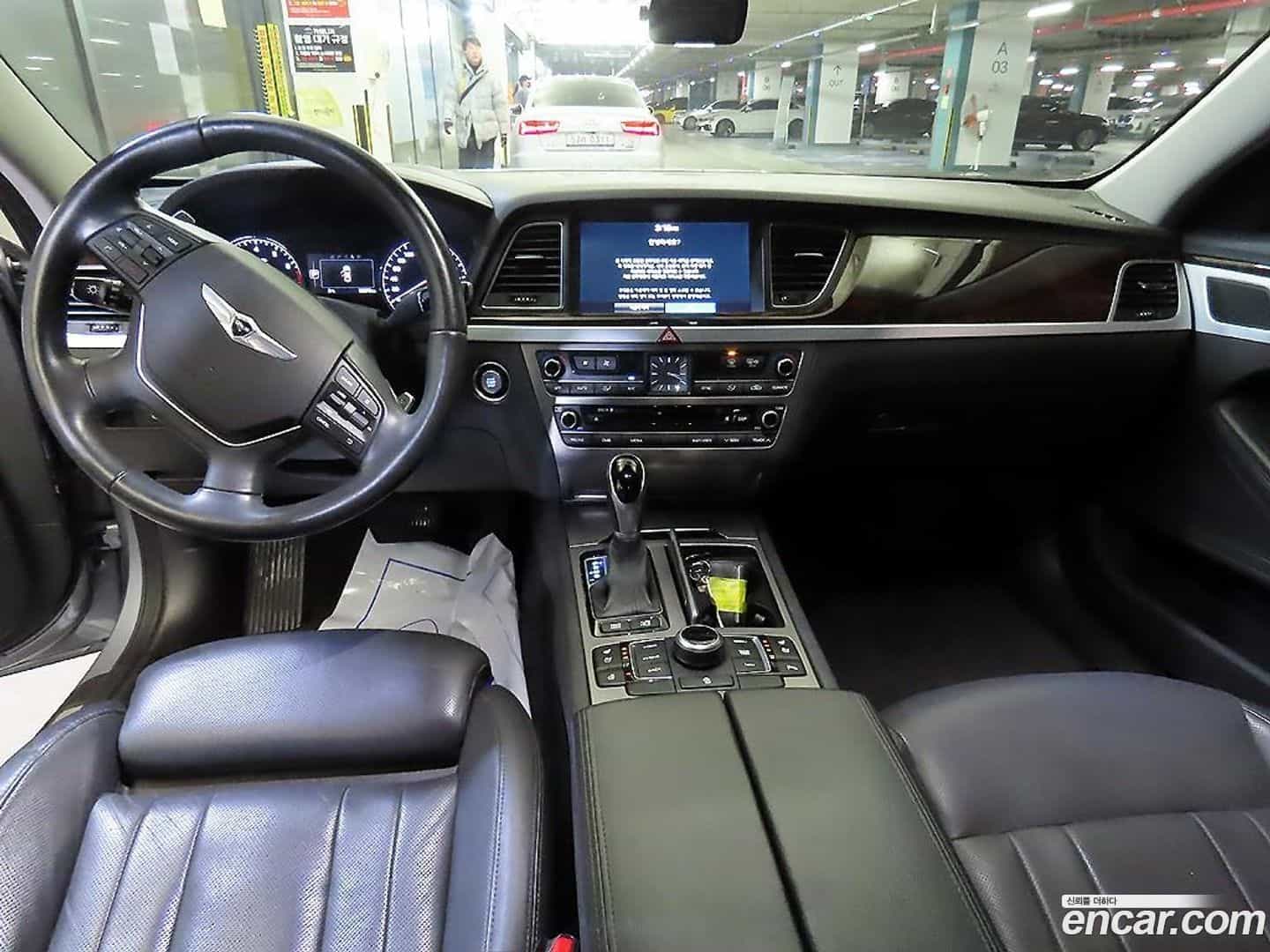 Genesis Hyundai 2014.1-INNER-010
