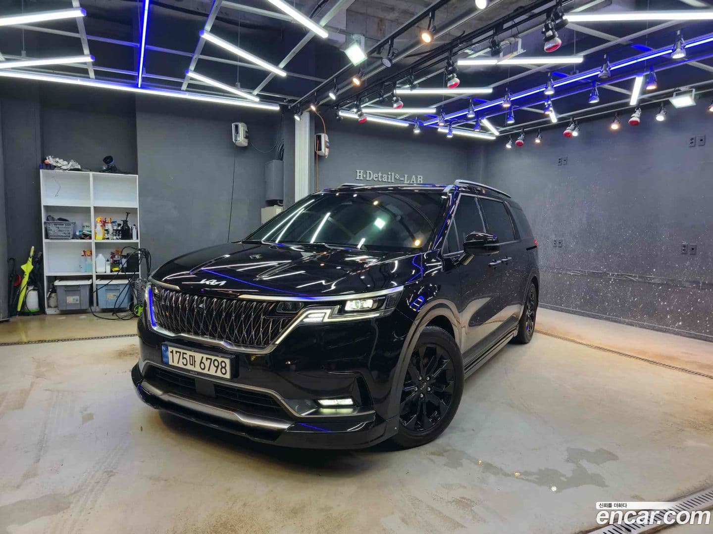 Main__Slider__Photo:Canival Kia 2022.7-0