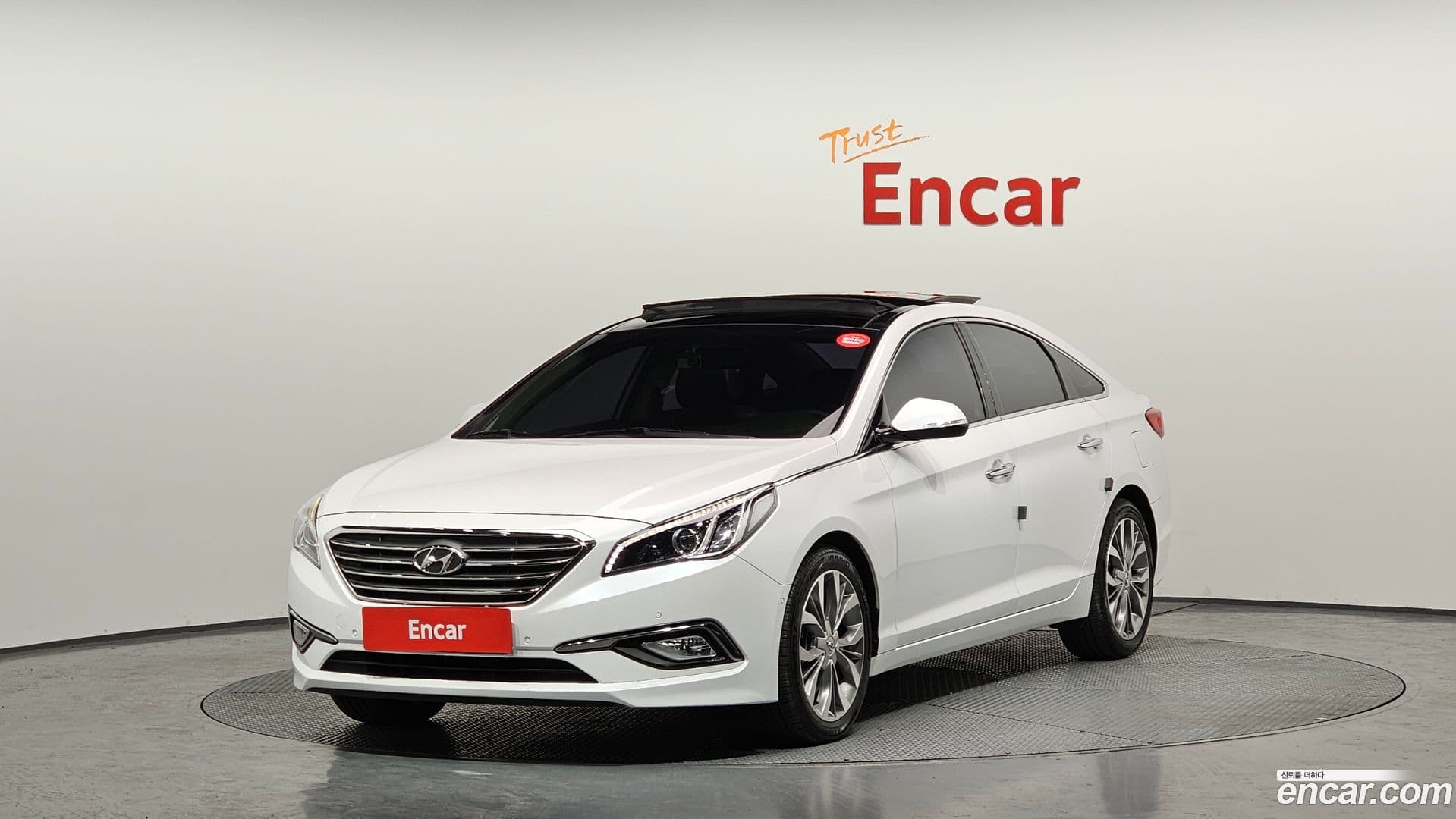 Main__Slider__Photo:Sonata Hyundai 2016.0-0