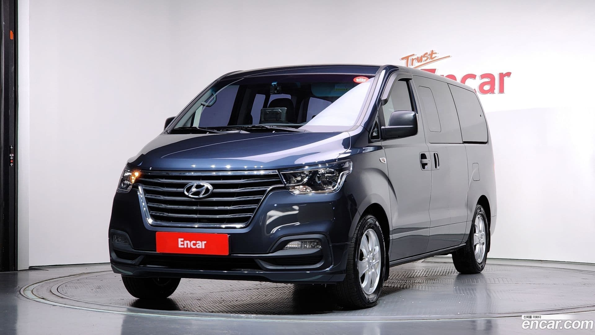 Main__Slider__Photo:Starex Hyundai 2018.8-0
