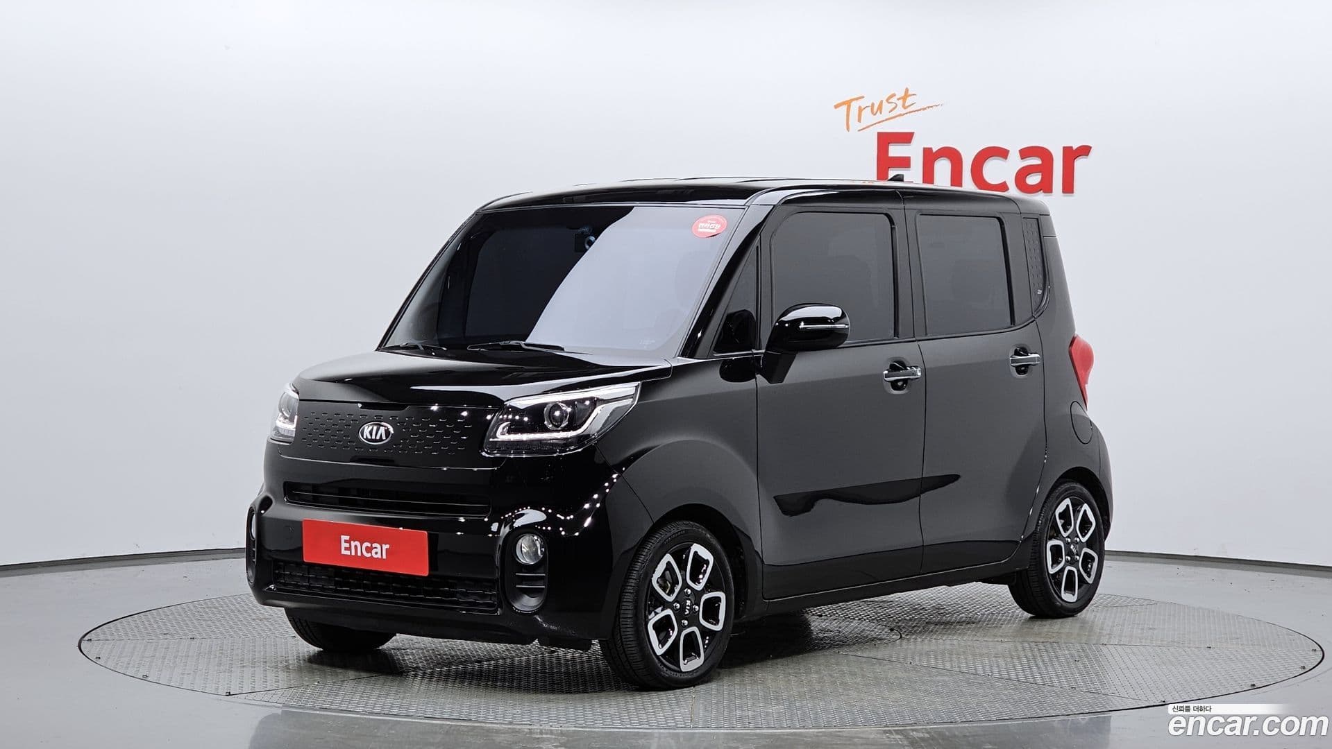 Main__Slider__Photo:RAY Kia 2018.11-0