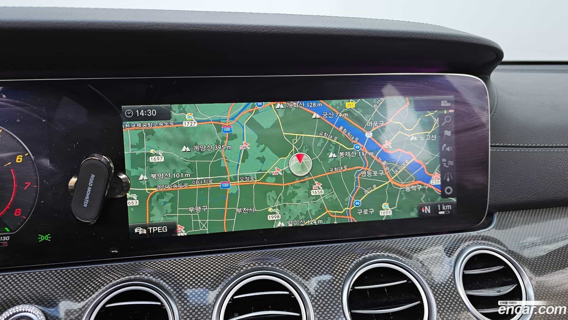 E-Class Mercedes-Benz 2019.11-OPTION-020