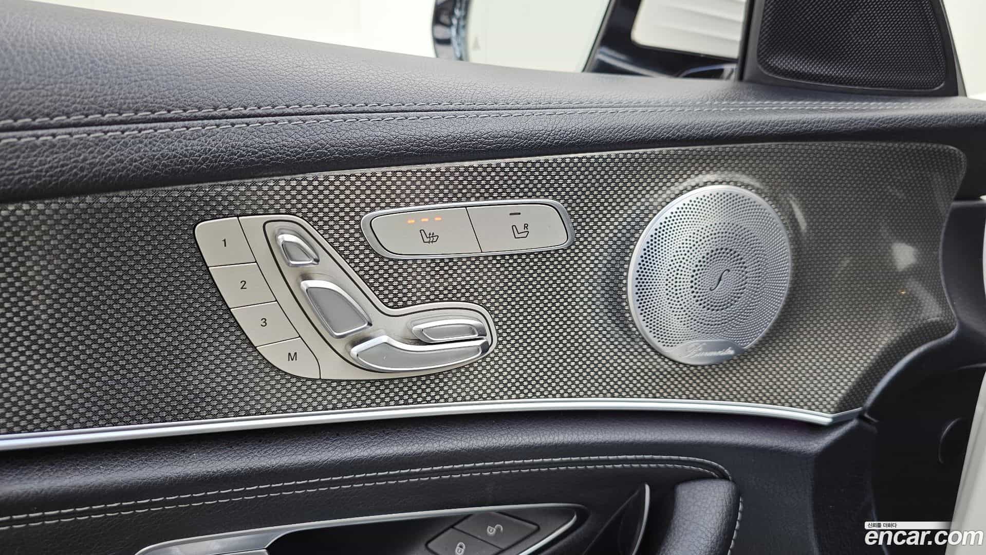 E-Class Mercedes-Benz 2019.11-OPTION-023