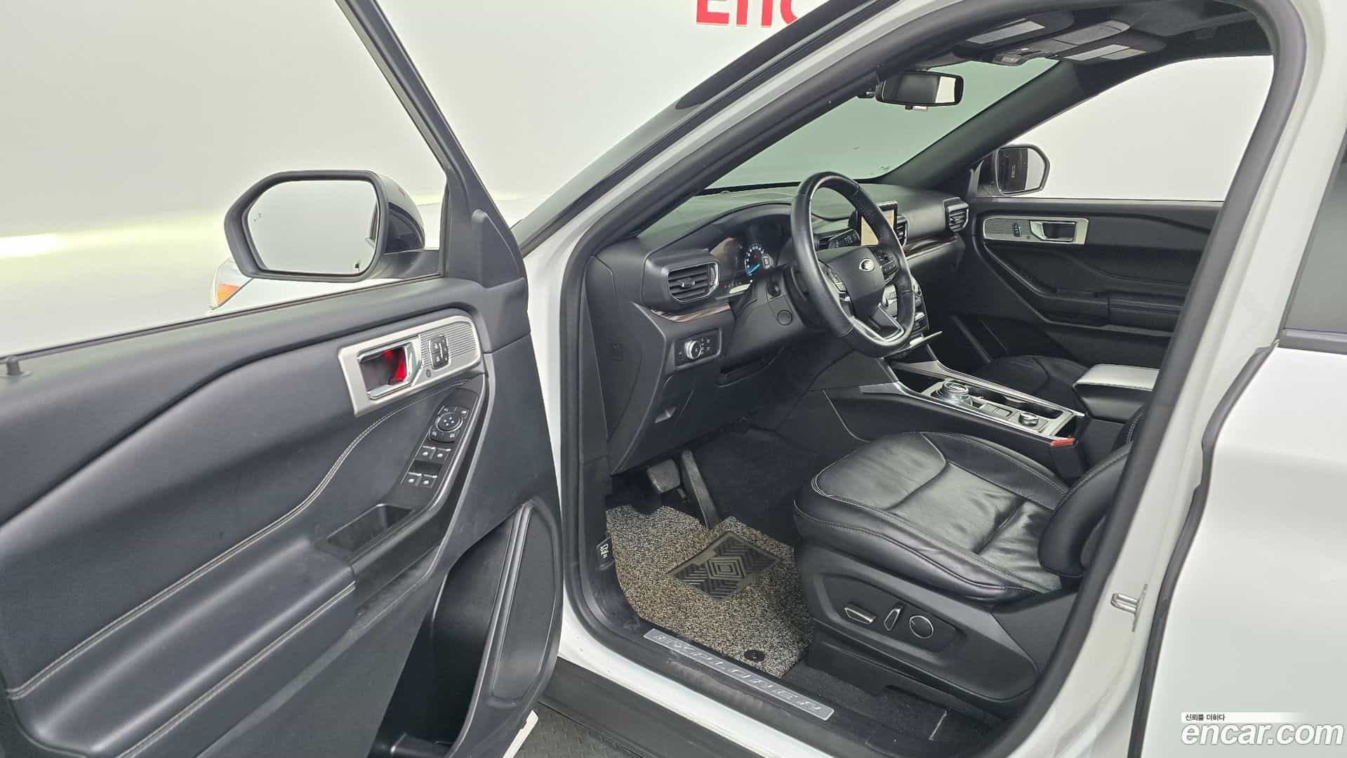 Explorer Ford 2020.5-INNER-010
