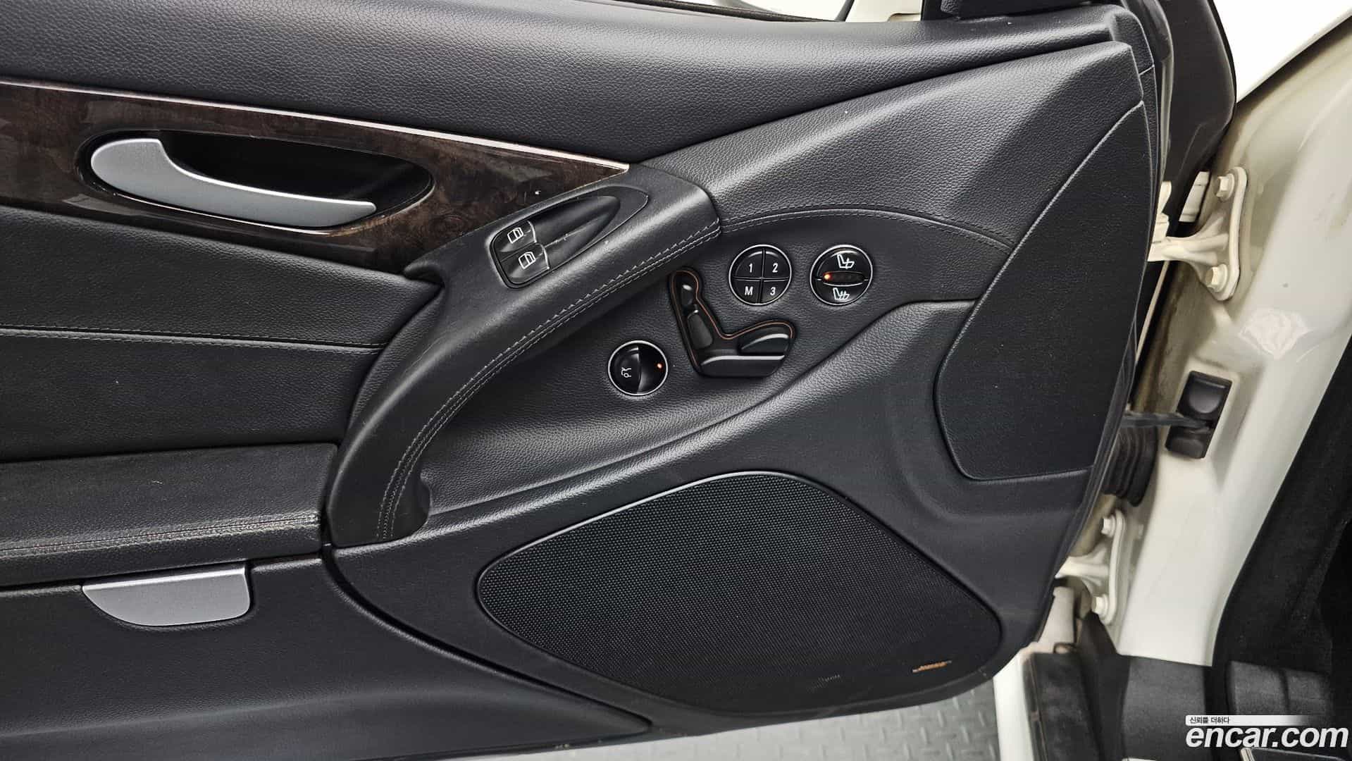 SL-Class Mercedes-Benz 2007.11-OPTION-021
