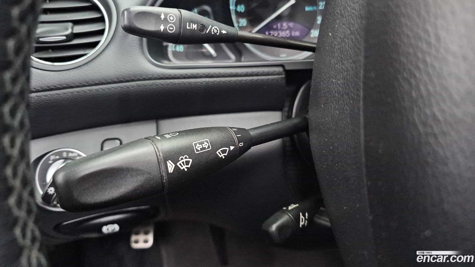 SL-Class Mercedes-Benz 2007.11-OPTION-023